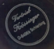 Lade das Bild in den Galerie-Viewer, GLÜHWEINTASSE - Keramik / Steingut, Frohe Weihnacht Aufschrift Engel Menschen Baby Kinder Tiere Krippen Motiv Dekor