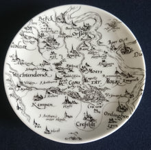 Lade das Bild in den Galerie-Viewer, SAMMELTELLERCHEN UNTERSETZER (B) - Porzellan, Alte Landkarten Stadt Städte Namen Motiv Dekor (BC)