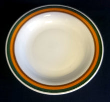 Lade das Bild in den Galerie-Viewer, SUPPENTELLER "Frieda" - Porzellan, Breiter 3farbiger Rand Motiv Dekor, Handgemalt / Hand painted