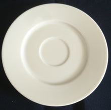 Lade das Bild in den Galerie-Viewer, MOCCA UNTERTASSE - Porzellan, Einfärbiges Gastronomisches Motiv Dekor