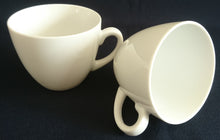 Lade das Bild in den Galerie-Viewer, 2er MOCCA KAFFEEGEDECK - Porzellan, Einfärbiges Gastronomisches Motiv Dekor