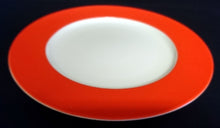 Lade das Bild in den Galerie-Viewer, SPEISETELLER - Porzellan, Breiter Farbiger Rand Motiv Dekor (BC)