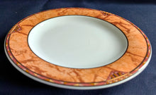 Lade das Bild in den Galerie-Viewer, DESSERTTELLER - Porzellan, Marmoriert Abstrakt Zeichen Symbole Rand Motiv Dekor