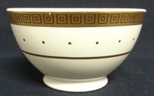 Lade das Bild in den Galerie-Viewer, MÜSLI~ SERVIERSCHALE - Porzellan, Goldrand Breite Streifen Vierecke Quadrate Punkte Motiv Dekor