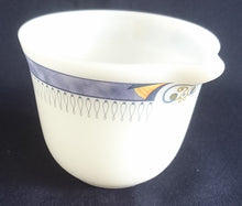 Lade das Bild in den Galerie-Viewer, 5er Set TEEKANNE & MICLHKÄNNCHEN & ZUCKERDOSE + DECKEL "USA Home Set" - Acrylglas, Abstrakt Wolken Schleier Batik Zeichen Symbol Motiv Dekor