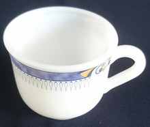 Lade das Bild in den Galerie-Viewer, 2er Set 3er TEEGEDECKE "USA Home Set" - Acrylglas, Abstrakt Wolken Schleier Batik Zeichen Symbol Motiv Dekor