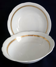 Lade das Bild in den Galerie-Viewer, BEILAGENSCHÜSSEL - Porzellan, Abstrakt Flora Blatt Blätter Ranken Gewölbter Rand Motiv Dekor