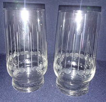 Lade das Bild in den Galerie-Viewer, 2er Set GETRÄNKEGLÄSER - Hartglas, Linien Kreise Punkte Geschliffen Motiv Dekor