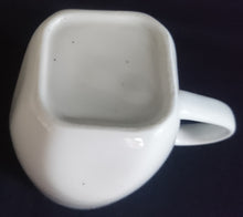 Lade das Bild in den Galerie-Viewer, KAFFEETASSE - Porzellan, Einfärbiges Gastronomisches Motiv Dekor