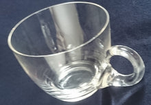 Lade das Bild in den Galerie-Viewer, BOWLETASSE - Hartglas, Einfärbiges Klares Modernes Motiv Form