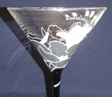 Lade das Bild in den Galerie-Viewer, 2er Set COCKTAIL~ GETRÄNKEGLÄSER - Hartglas, Orchideenblüten Blumen Pflanzen Blatt Blätter Motiv Dekor