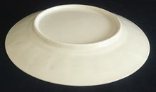 Lade das Bild in den Galerie-Viewer, 3er TEEGEDECK - Porzellan, Flora Rosenblumen Blüten Blatt Blätter Linien Relief Motiv Dekor