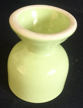 Lade das Bild in den Galerie-Viewer, EIERBECHER - Porzellan, Zweifärbiges Farben Motiv Dekor