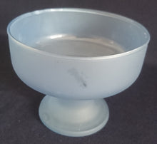 Lade das Bild in den Galerie-Viewer, EISBECHER ~SCHALE - Hartglas, Partyfarbende Moderne Einfärbiges Motiv Dekor (Blau)