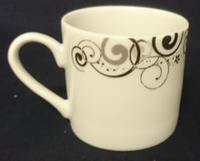 Lade das Bild in den Galerie-Viewer, 2er Set ESPRESSO~ KAFFEETASSEN - Porzellan, Abstrakt Geometrische Kreise Wirbel Spiralen Motiv Dekor