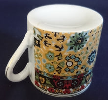 Lade das Bild in den Galerie-Viewer, ESPRESSOTASSE - Porzellan, Abstrakte Geometrische Blüten Motiv Dekor (nBC)