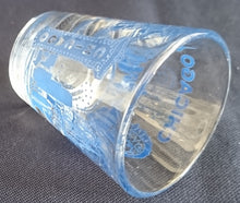 Lade das Bild in den Galerie-Viewer, SHOT KURZE SCHNAPS- GETRÄNKEGLAS - Hartglas, USA Chicago City Metropole Stadt Aufschrift Motiv Dekor