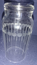 Lade das Bild in den Galerie-Viewer, GETRÄNKEGLAS - Hartglas, Linien Kreise Punkte Geschliffen Motiv Dekor