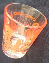 Lade das Bild in den Galerie-Viewer, 4er Set SHOT KURZE SCHNAPS- GETRÄNKEGLÄSER - Hartglas, USA Chicago City Metropole Stadt Aufschrift Motiv Dekor