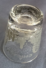 Lade das Bild in den Galerie-Viewer, 4er Set SHOT KURZE SCHNAPS- GETRÄNKEGLÄSER - Hartglas, USA Chicago City Metropole Stadt Aufschrift Motiv Dekor