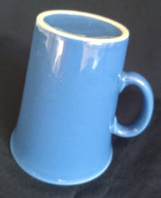 Lade das Bild in den Galerie-Viewer, KAFFEETASSE - Keramik / Steingut, Einfärbiges Moderne Form Motiv Dekor (nBC)