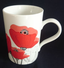 Lade das Bild in den Galerie-Viewer, KAFFEETASSE - Porzellan, Flora Mohnblumen Blüten Pflanzen Motiv Dekor