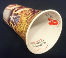 Lade das Bild in den Galerie-Viewer, KAFFEETASSE ~POTT - Porzellan, Goldene Engel Statue Figur Flügel Werbeaufschrift Innen Motiv Dekor
