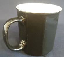 Lade das Bild in den Galerie-Viewer, KAFFEETASSE - Porzellan, Zweifärbiges Oktagon Relief Motiv Dekor (BC)
