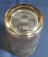 Lade das Bild in den Galerie-Viewer, KORN~ GETRÄNKEGLAS - Hartglas, Perlmut Ornamente Symbole Abstrakt Motiv Dekor