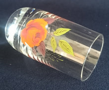 Lade das Bild in den Galerie-Viewer, 2er Set SHOT~ SCHNAPS~ GETRÄNKEGLÄSER - Hartglas, Flora Rosen Blumenblüte Blatt Blätter Motiv Dekor