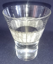 Lade das Bild in den Galerie-Viewer, LIKÖR~ GETRÄNKEGLAS - Hartglas, Filmstreifen Foto Photo Dia Movie Art Motiv Dekor