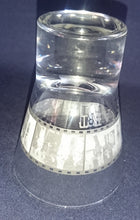 Lade das Bild in den Galerie-Viewer, LIKÖR~ GETRÄNKEGLAS - Hartglas, Filmstreifen Foto Photo Dia Movie Art Motiv Dekor