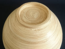 Lade das Bild in den Galerie-Viewer, SALAT~ BEILAGENSCHÜSSEL - Holz (Balsa), Baumjahres Ringe Holz Kreise Motiv Dekor (nBC)