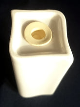 Lade das Bild in den Galerie-Viewer, SALZSTREUER - Porzellan, Fünf Loch Gerundet Karo Quadrat Form Motiv Dekor