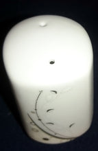 Lade das Bild in den Galerie-Viewer, SALZSTREUER - Porzellan, Flora Abstrakt Grashalme Blatt Blätter Motiv Dekor