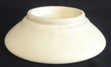 Lade das Bild in den Galerie-Viewer, SEIFENSCHALE - Keramik / Steingut, Mehrfaches Linien Motiv Dekor (BC)