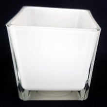 Lade das Bild in den Galerie-Viewer, TEELICHT KERZENHALTER - Press- / Hartglas, Quadratische Würfel Form Motiv Dekor (G)