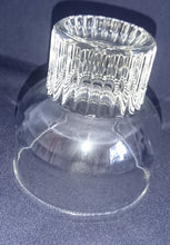 Lade das Bild in den Galerie-Viewer, EIS~ DESSERTSCHALE - Hartglas, Innere Kugeln Balken Spalten Relief Motiv Dekor