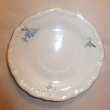 Lade das Bild in den Galerie-Viewer, 17 Teiliges Mocca Kaffeeservice - Porzellan, Goldrand Vergiss mein Nicht Blumenblüten Flora Pflanzen Gewölbter Relief Motiv Dekor