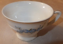 Lade das Bild in den Galerie-Viewer, 17 Teiliges Mocca Kaffeeservice - Porzellan, Goldrand Vergiss mein Nicht Blumenblüten Flora Pflanzen Gewölbter Relief Motiv Dekor