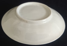 Lade das Bild in den Galerie-Viewer, 4er Set 2er TEEGEDECKE - Porzellan, Flora Rosenblumen Blüten Blatt Blätter Linien Relief Motiv Dekor