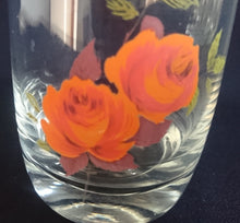 Lade das Bild in den Galerie-Viewer, WHISKEY~ WHISKY~ GETRÄNKEGLAS - Hartglas, Flora Rosen Blumenblüte Blatt Blätter Motiv Dekor