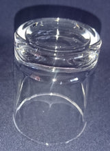 Lade das Bild in den Galerie-Viewer, 2er Set WODKA~ GETRÄNKEGLÄSER - Hartglas, Klares Design Motiv Dekor