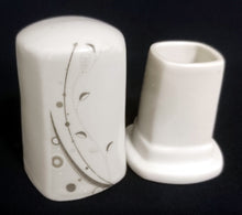 Lade das Bild in den Galerie-Viewer, ZAHNSTOCHERHALTER - Porzellan, Flora Abstrakt Grashalme Blatt Blätter Motiv Dekor (BC)