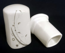 Lade das Bild in den Galerie-Viewer, 2er Set ZAHNSTOCHERHALTER - Porzellan, Flora Abstrakt Grashalme Blatt Blätter Motiv Dekor