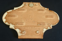 Lade das Bild in den Galerie-Viewer, 2er Set WAND~ SAMMELKACHELN - Keramik / Steingut, Internationale Wandertage Eichenbühl Der Steinmetz Handwerk Aufschrift & Valentinskapelle 1915 Aufschrift Motiv Dekor