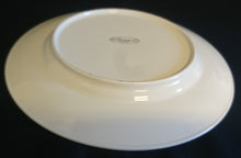 Lade das Bild in den Galerie-Viewer, 2er Set DESSERTTELLER "Friesland" - Porzellan, Abstraktes Geometrisches Linien Dekor