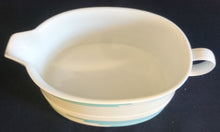 Lade das Bild in den Galerie-Viewer, SAUCIER "Friesland" - Porzellan, Abstraktes Geometrisches Linien Dekor