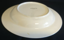 Lade das Bild in den Galerie-Viewer, 2er Set SUPPENTELLER - Porzellan, "Friesland" - Porzellan, Abstraktes Geometrisches Linien Dekor