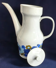 Lade das Bild in den Galerie-Viewer, MOCCA~ KAFFEEKANNE MIT DECKEL - Porzellan, Flora Blumenblüten Pflanzen Motiv Dekor